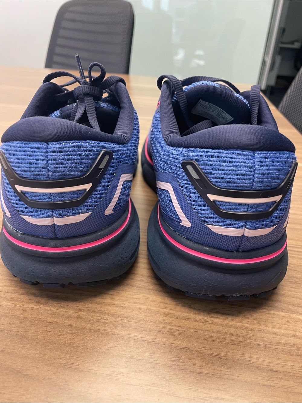 Like new Brooks Womens Ghost 15 Blue Running Road Shoes Size 11 - Picture 5 of 8